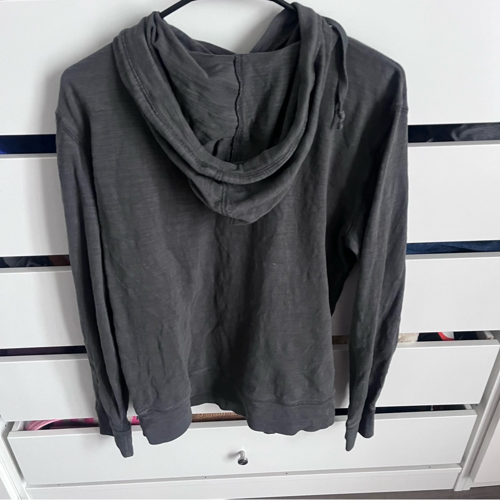 Faherty hoodie 🌳 - Picture 4 of 6